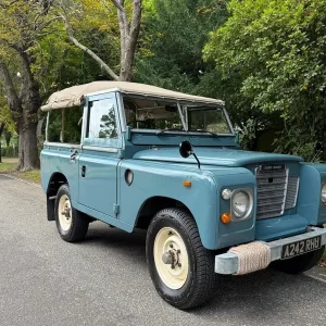Blue Land Rover Series 3 SWB 1983 2.25L diesel