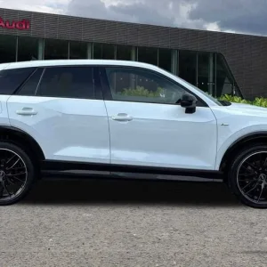 2021 Audi Q2 35 TFSI Black Edition 5-door SUV - Image 4
