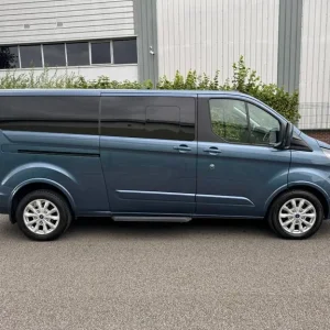 2022 Ford Tourneo Custom Titanium LWB 5-seat MPV - Image 3