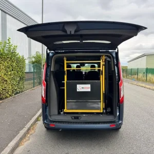 2022 Ford Tourneo Custom Titanium LWB 5-seat MPV - Image 6