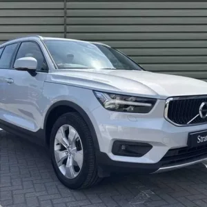 2020 Volvo XC40 Momentum Pro 5-door Estate