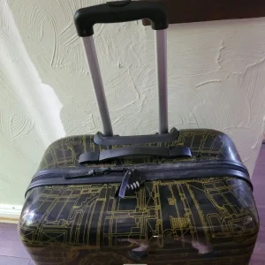 Caterpillar hard shell suitcase - Image 2
