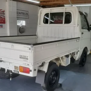 Daihatsu Hi Jet 4WD Mini Pickup 650cc Japanese Import 6k miles - Image 4