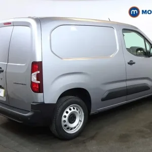 2025 Peugeot Partner 1.5 BlueHDi 100 Professional Van Panel Van Diesel Manual - Image 7