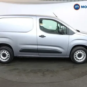 2025 Peugeot Partner 1.5 BlueHDi 100 Professional Van Panel Van Diesel Manual - Image 8