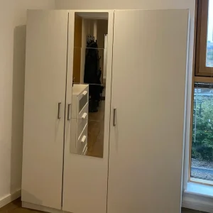 Wardrobe 3 doors - Image 2