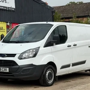 2018 Ford Transit Custom 2.0 TDCi 290 L2 H1 5dr Diesel - Image 5
