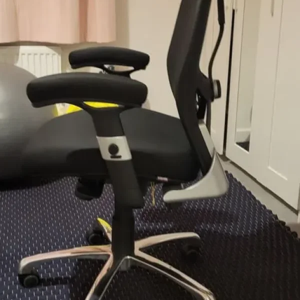 Nautilus Ergo Luxury Mesh 24 Hour Executive Chair
