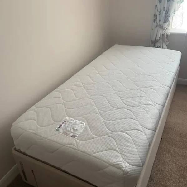 Adjustable electric bed