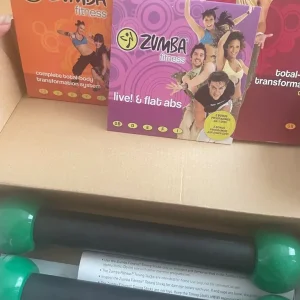 Zumba fitness DVDs and weighted shakers - Image 3