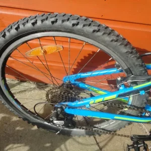 Cube Street Childs Bike - Image 2