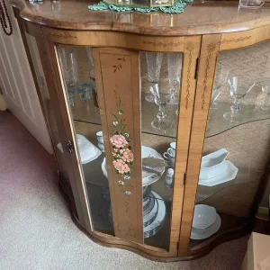 Display cabinet