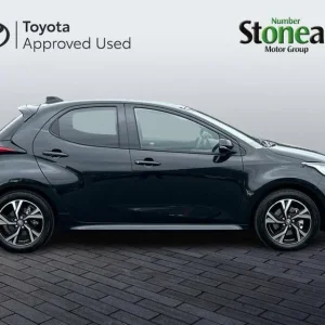 2025 Toyota Yaris Hybrid Hatchback - Image 4