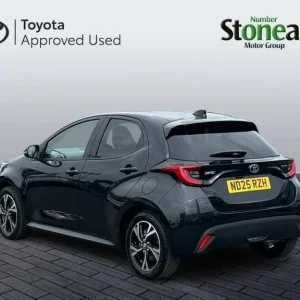 2025 Toyota Yaris Hybrid Hatchback - Image 7