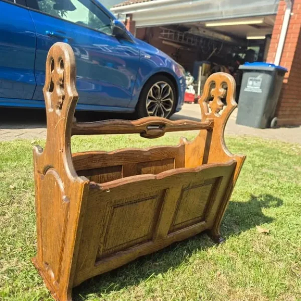 Jaycee Oak Magazine Rack