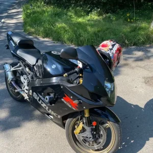 Suzuki GSX-R 1000 2004 black limited edition - Image 4