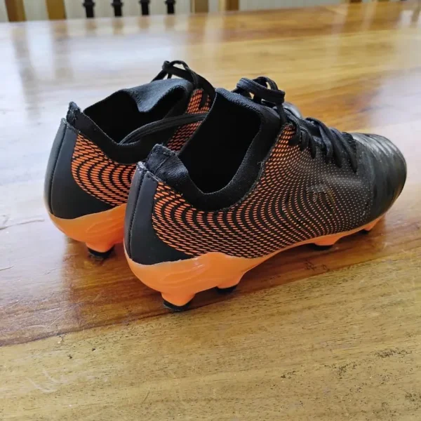 Child football boots 11.5