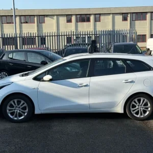 2014 Kia Ceed 1.4L VR7 Estate 5dr Petrol Manual - Image 8