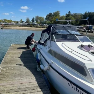 Cabin boat with trailer, no engine - Image 5