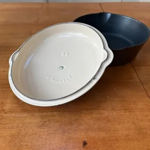 Le Creuset Cast Iron Pots and Casserole Dish Set - Image 6