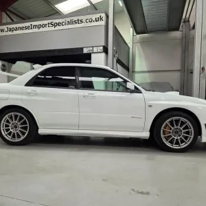 Subaru WRX STI 2.0 JDM Twin Scroll Hawkeye White Manual 2005 - Image 4