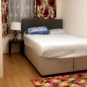 Clean double room in old-kilpatrick, West Dunbartonshire - Image 2