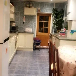 Clean double room in old-kilpatrick, West Dunbartonshire - Image 4