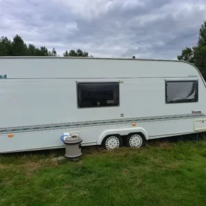 Caravan with a bit of love needed - Image 7