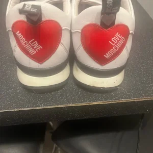 MOSCHINO women’s shoes. Size 8 - Image 3