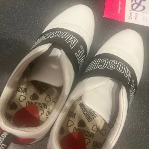 MOSCHINO women’s shoes. Size 8 - Image 5