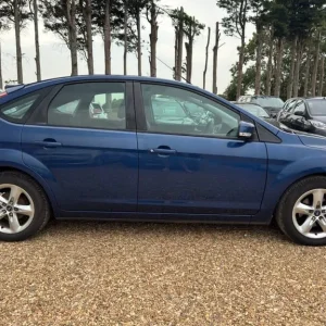 2009 Ford Focus 1.8 Zetec Hatchback - Image 8