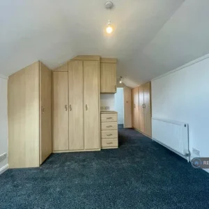 1 bedroom in Wheatcroft Avenue, dyffryn-ardudwy, Station Road - Image 8