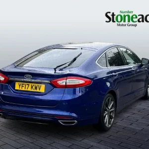 2017 Ford Mondeo 2.0 TDCi Vignale Hatchback - Image 3