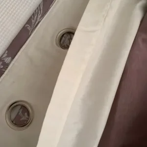 Curtains in lilac and silver damask - Image 3