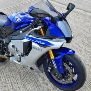 2015 Yamaha R1 Blue Superbike - Image 3