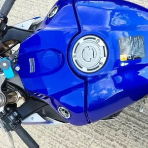 2015 Yamaha R1 Blue Superbike - Image 6