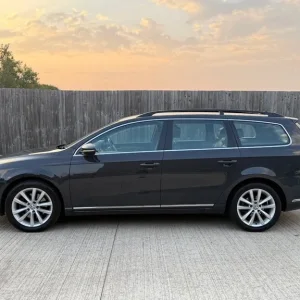 2014 Volkswagen Passat 2.0 TDI Estate Executive Edition - Image 2