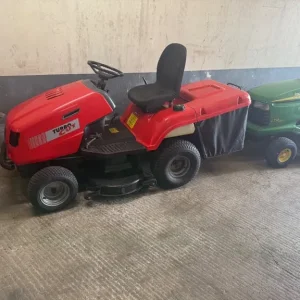 ride on mowers - Image 4