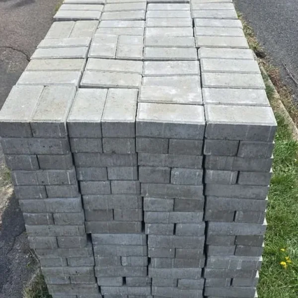 1000 grey block pavers