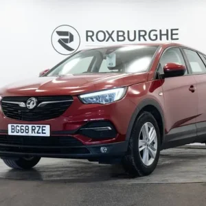2018 Vauxhall Grandland X 1.2 SE S/S 5-door - Image 3