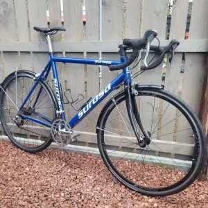 Surrosa 55cm training bike with mudguards - Image 3