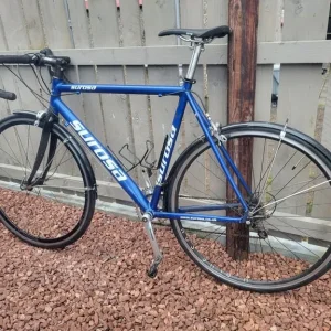 Surrosa 55cm training bike with mudguards - Image 6