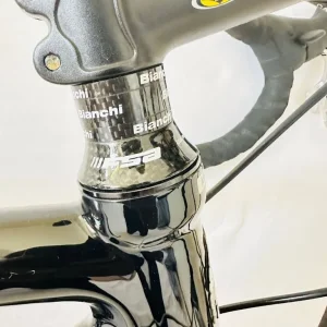 Bianchi 928 Carbon Road Bike – Campagnolo Groupset, Full Warranty - Image 2