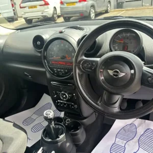 2015 MINI Countryman 1.6 Diesel Manual All4 SUV - Image 2