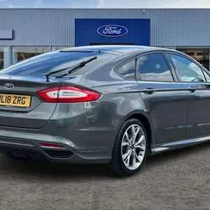 2018 Ford Mondeo 2.0 TDCi ST-Line 5-door Manual Hatchback Diesel - Image 4