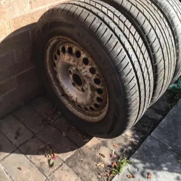 Wheels and tyres