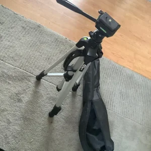 Camera tripod