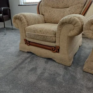 3 piece Suite - Image 3