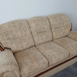 3 piece Suite - Image 4