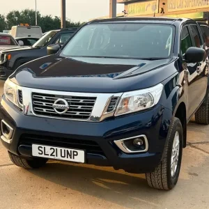 2021 Nissan Navara 2.3 dCi Acenta Pickup Double Cab 4dr Diesel Manual 4WD Euro 6 - Image 6